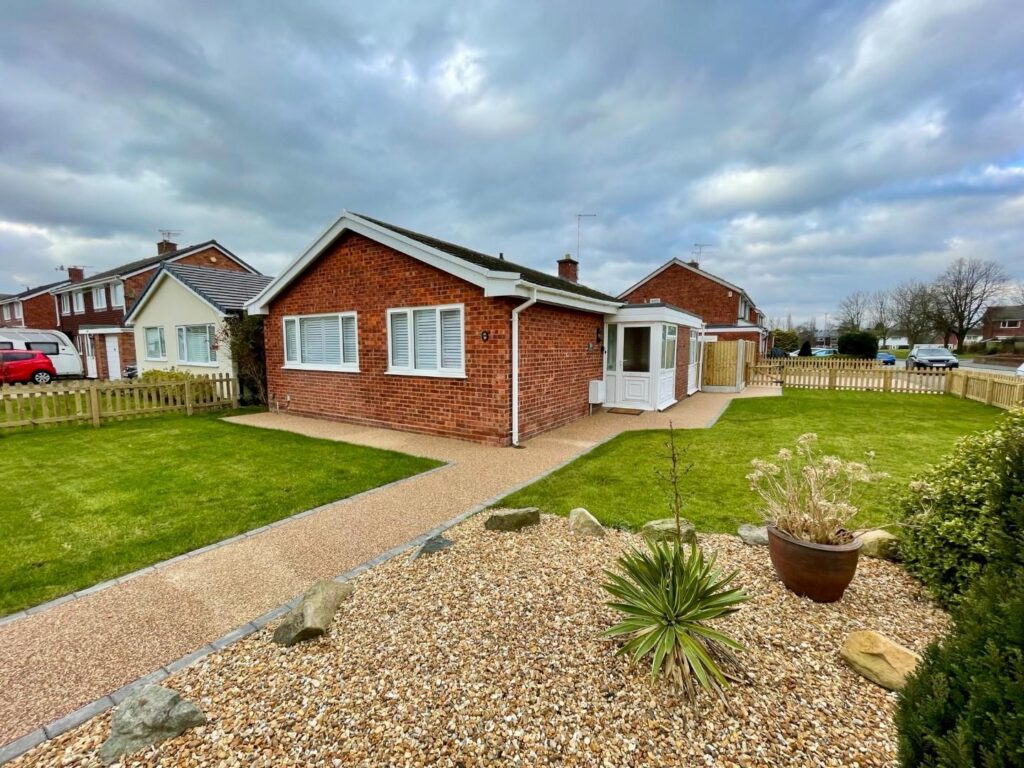 Five Ashes Road, Westminster Park, Chester, Price 375000, Bungalow - Detached 2 Bedrooms, 2 bedrooms, 1 receptions