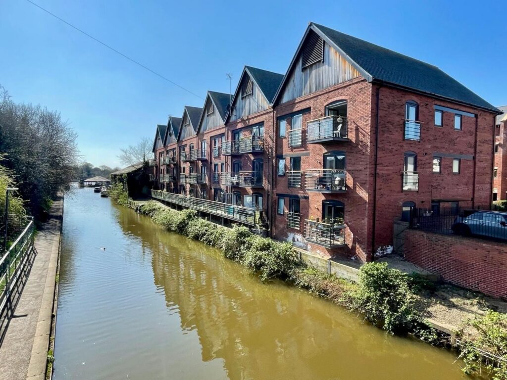 Lock Court, Upper Cambrian Road, Chester, Price 235000, Flat 2 Bedrooms, 2 bedrooms, 2 receptions