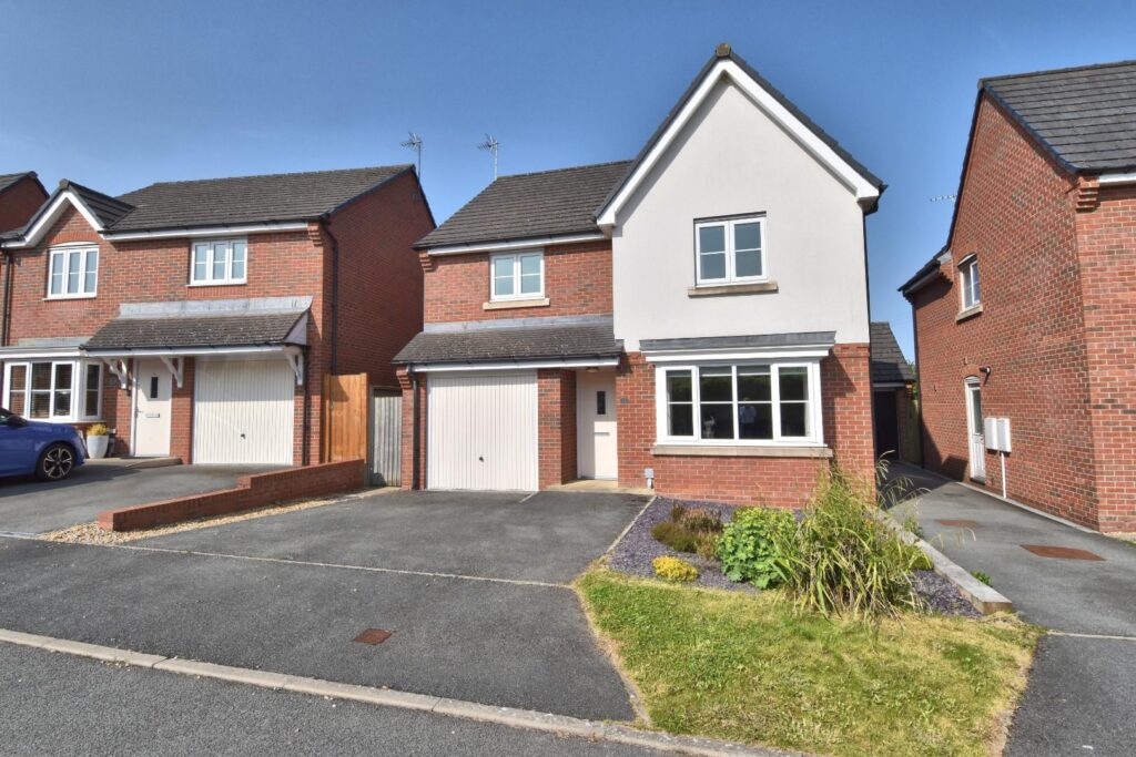 Trem Y Grug, Llandegla, Wrexham, Price 300000, House - Detached 4 Bedrooms, 4 bedrooms, 2 receptions