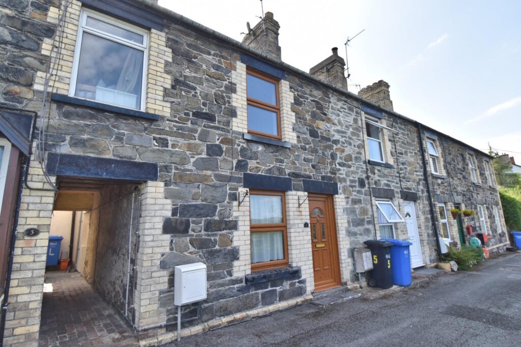 Mount Terrace, Corwen, Price 105000, House - Terraced 2 Bedrooms, 2 bedrooms, 1 receptions