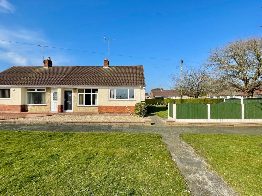 Hatchmere Drive, Great Boughton, Chester, Price 285000, Bungalow - Semi Detached 2 Bedrooms, 2 bedrooms, 2 receptions