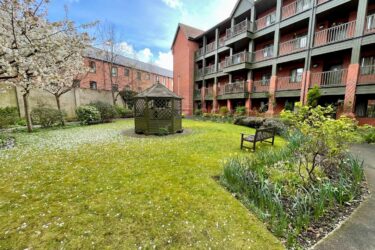 Bowling Green Court, Brook Street, Chester