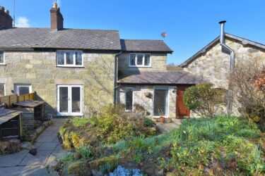 Tafarn-Y-Gelyn, Llanferres, Mold