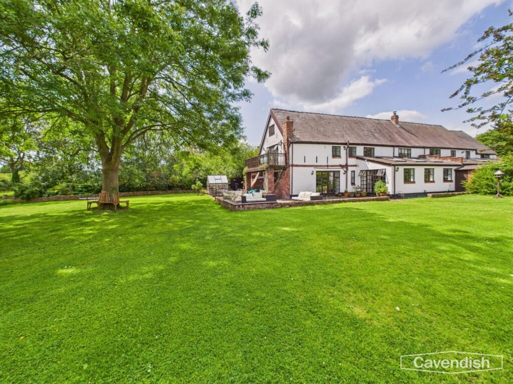 Croughton Road, Croughton, Chester, Price 650000, Barn Conversion 5 Bedrooms, 5 bedrooms, 2 receptions