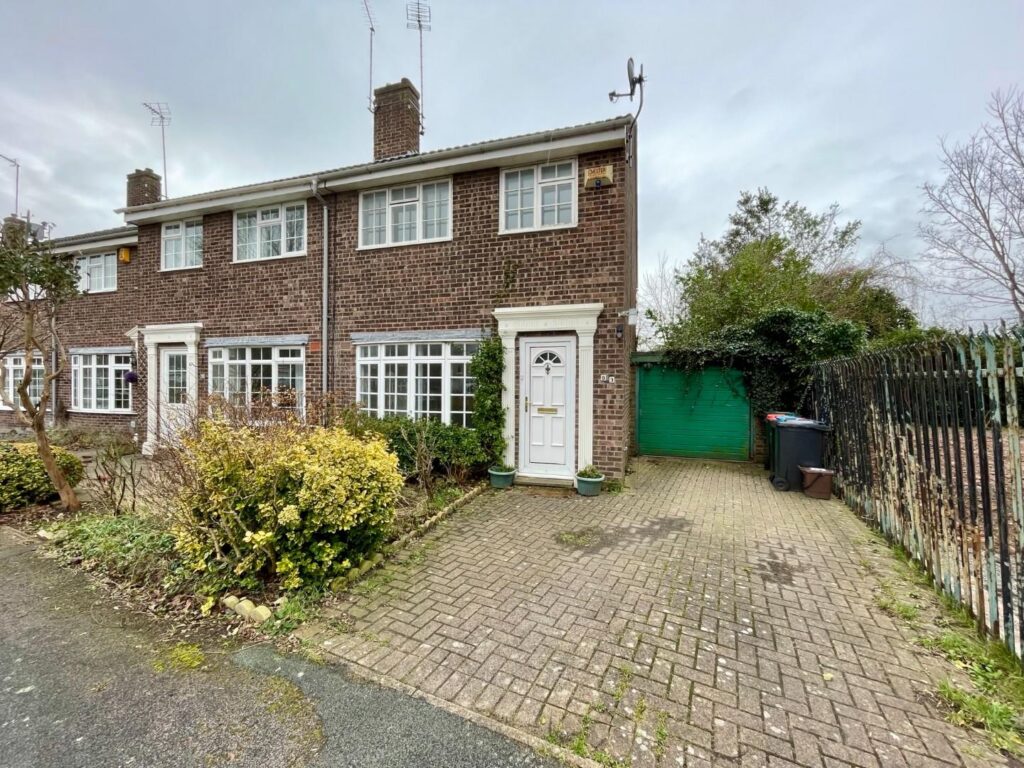 Eaton Mews, Handbridge, Chester, NEW 300000, House - End Terrace 3 Bedrooms, 3 bedrooms, 2 receptions