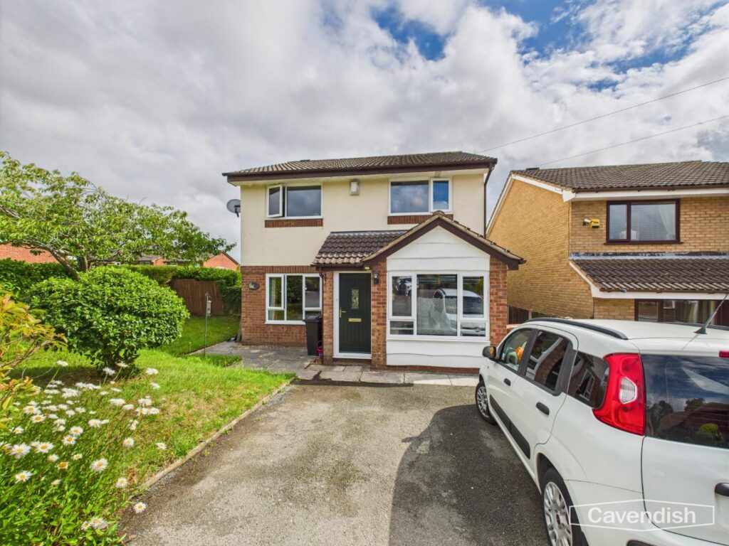 Park Avenue, Bryn-Y-Baal, Mold, Offers Around 300000, House - Detached 4 Bedrooms, 4 bedrooms, 1 receptions