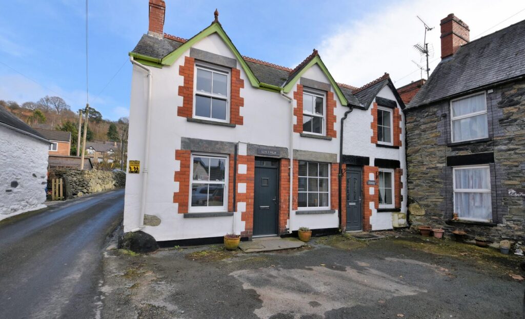 Cynwyd, Corwen, Price 220000, House - Semi-Detached 3 Bedrooms, 3 bedrooms, 1 receptions