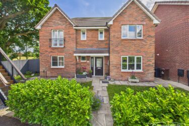 Ash Road, Sychdyn, Mold