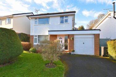 Godre’r Coed, Gwernymynydd, Mold