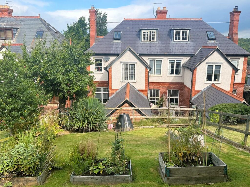 Tan Y Gwalia, Denbigh, Price 395000, House - Semi-Detached 4 Bedrooms, 4 bedrooms, 2 receptions