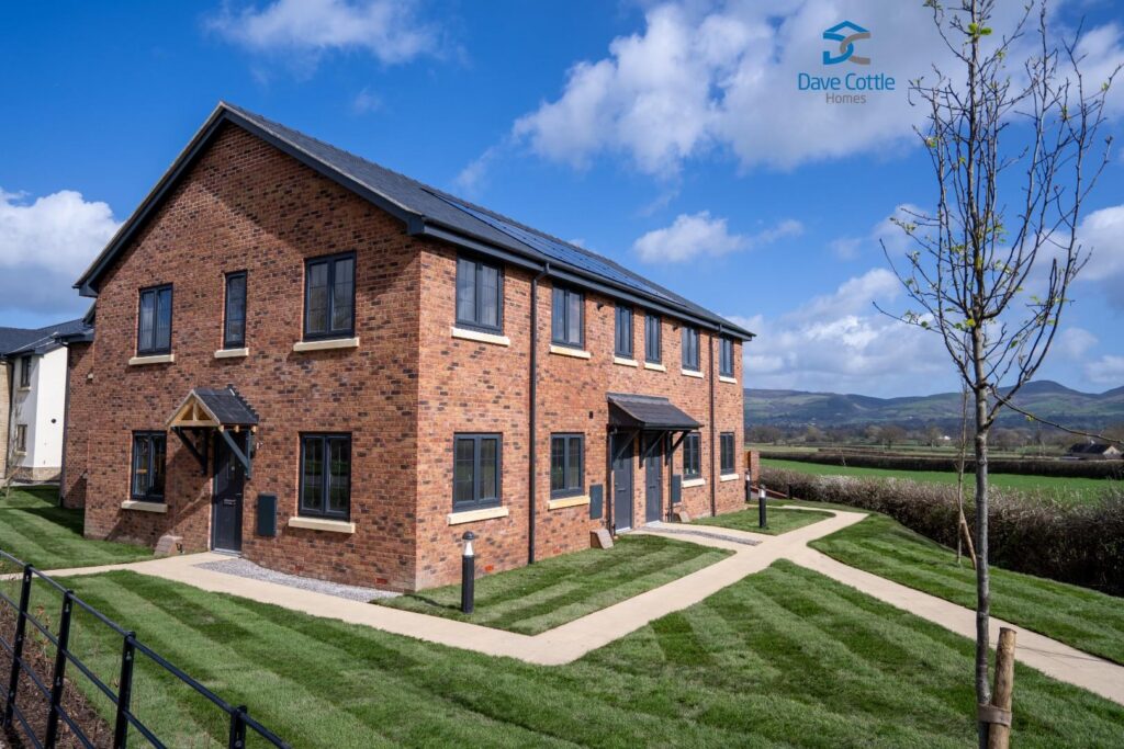 Apartments, Cae Capel, Pentre Llanrhaeadr, Denbigh, Price 154950, Flat/Apartment 2 Bedrooms, 2 bedrooms, 1 receptions