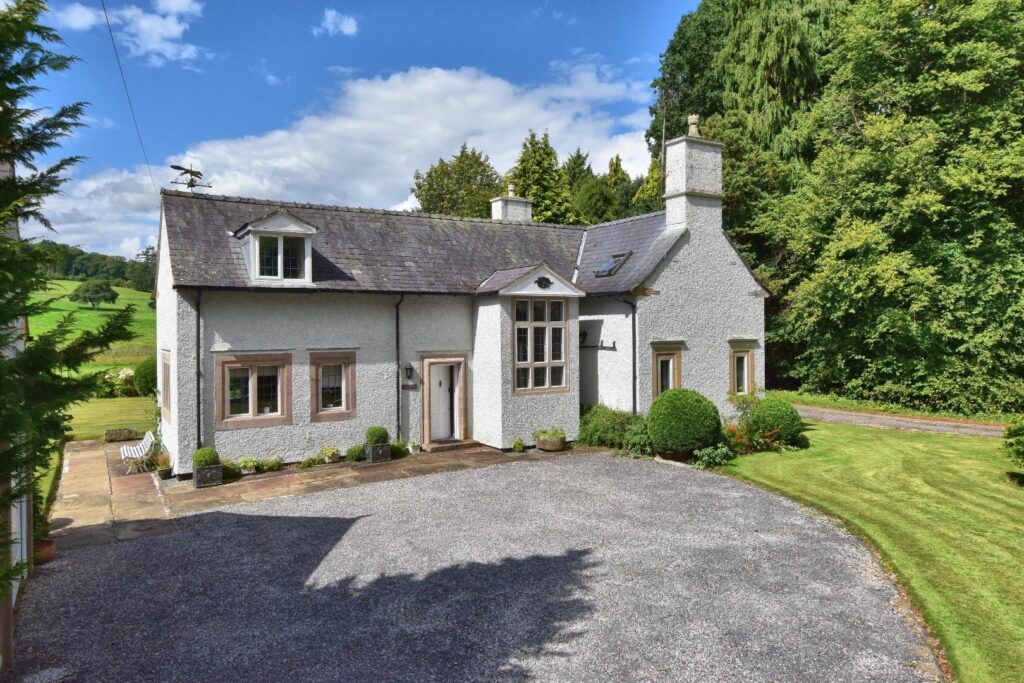 Maerdy, Corwen, Price 525000, House - Detached 3 Bedrooms, 3 bedrooms, 3 receptions