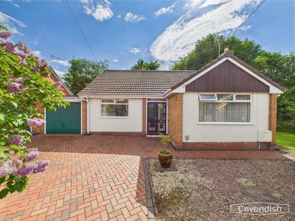 Ffordd Tirion, Sychdyn, Mold, Offers Around 335000, Bungalow - Link Detached 3 Bedrooms, 3 bedrooms, 3 receptions
