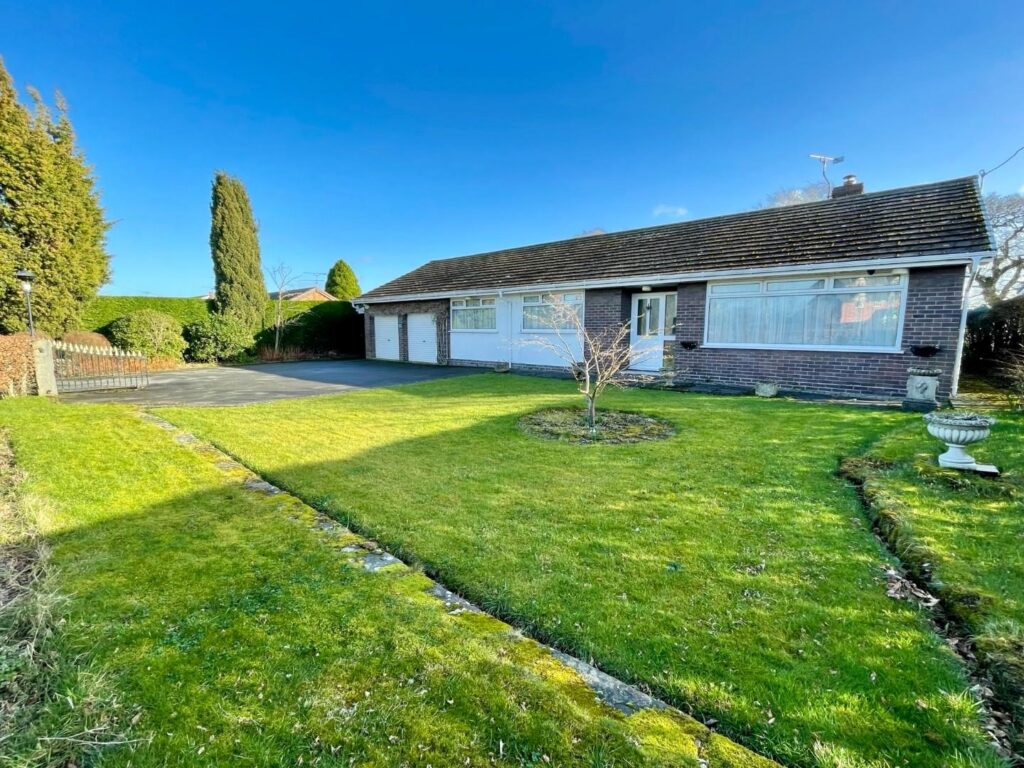 Church Lane, Hargrave, Chester, Price 450000, Bungalow - Detached 2 Bedrooms, 2 bedrooms, 3 receptions