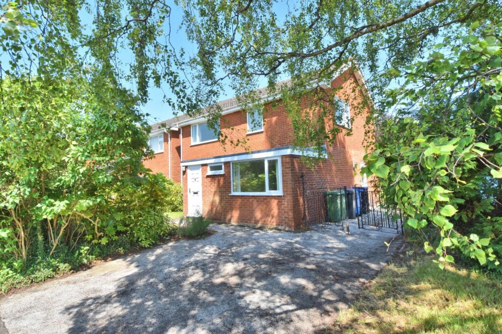 Maes Cantaba, Ruthin, Offers Around 295000, House - Detached 4 Bedrooms, 4 bedrooms, 0 receptions