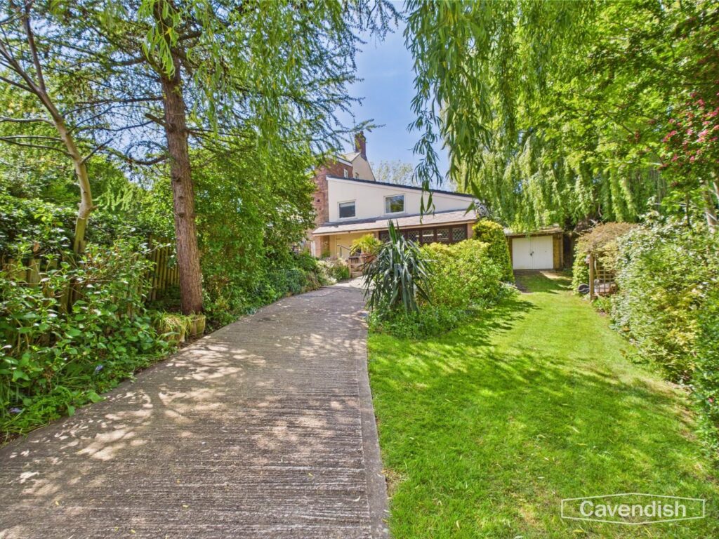 Northop Road, Flint Mountain, Price 350000, House - Detached 5 Bedrooms, 5 bedrooms, 2 receptions