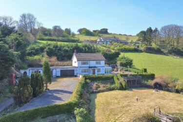 Ffordd Las, Gwernymynydd, Mold