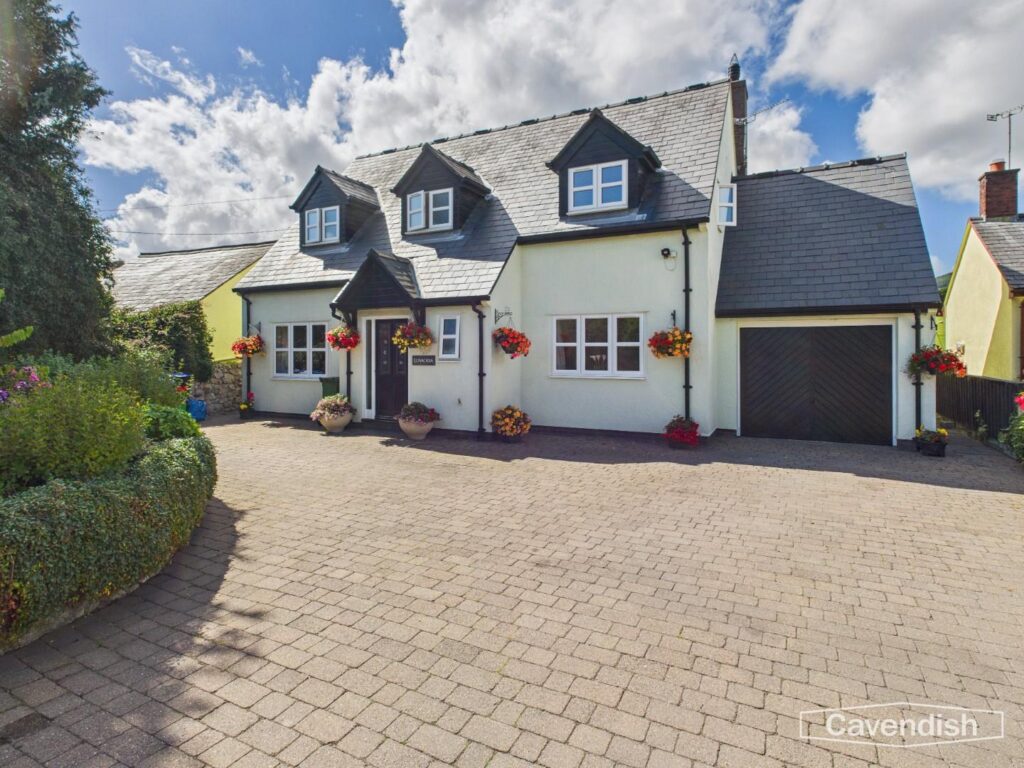 Ruthin Road, Llanferres, NEW 465000, House - Detached 4 Bedrooms, 4 bedrooms, 3 receptions