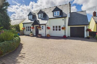 Ruthin Road, Llanferres