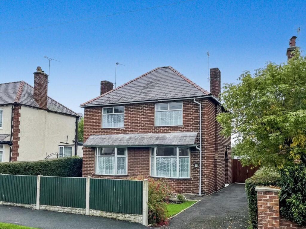 Southway, Blacon, Chester, Offers Over 300000, House - Detached 3 Bedrooms, 3 bedrooms, 2 receptions