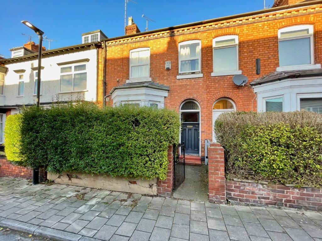 Louise Street, Chester, Price 320000, House - Terraced 5 Bedrooms, 5 bedrooms, 2 receptions