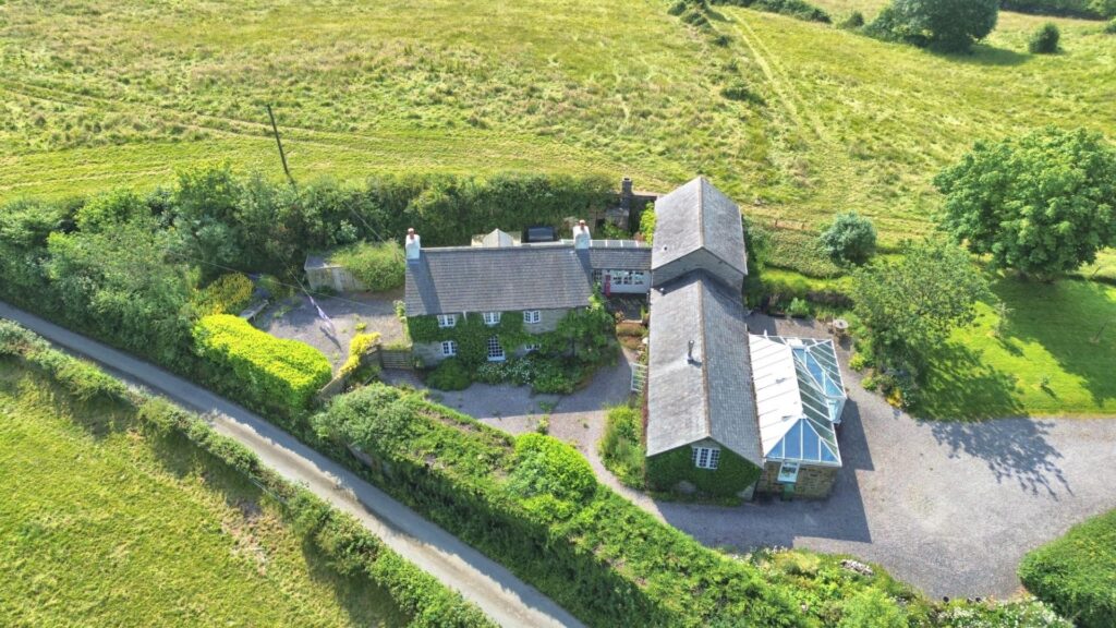 Derwen, Corwen, Price 595000, House - Detached 3 Bedrooms, 3 bedrooms, 3 receptions