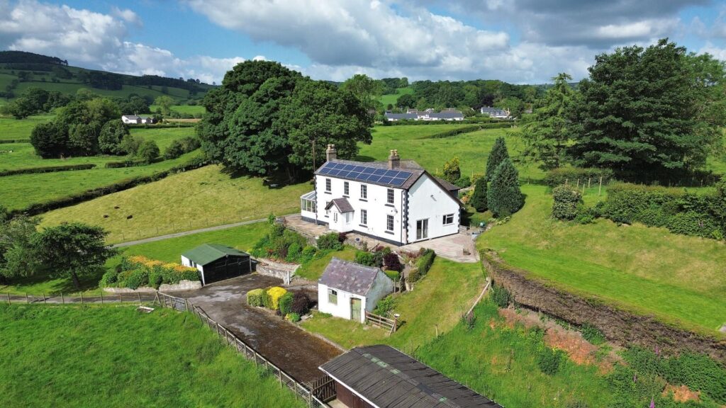 Denbigh Road, Nannerch, Mold, Price 649950, House - Detached 5 Bedrooms, 5 bedrooms, 4 receptions