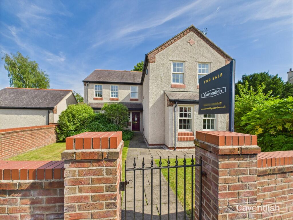 Church Green, Gresford, Wrexham, Price 625000, House - Detached 4 Bedrooms, 4 bedrooms, 4 receptions