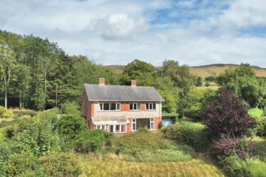 School Road, Llanbedr Dyffryn Clwyd, Ruthin