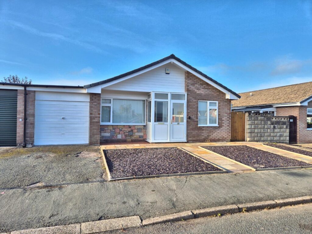 The Park, Ruthin, Price 280000, Bungalow - Link Detached 3 Bedrooms, 3 bedrooms, 1 receptions