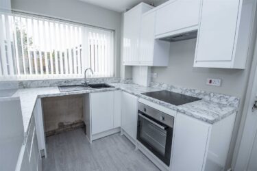 Willow Way, Broughton