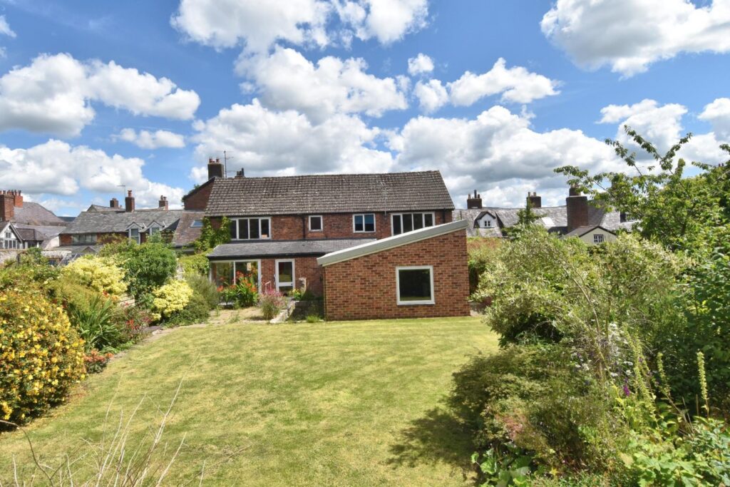 Castle Street, Ruthin, Price 275000, House 3 Bedrooms, 3 bedrooms, 2 receptions
