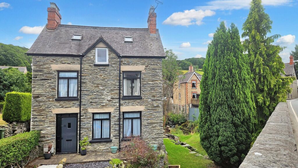 Cynwyd, Corwen, Price 350000, House 5 Bedrooms, 5 bedrooms, 2 receptions