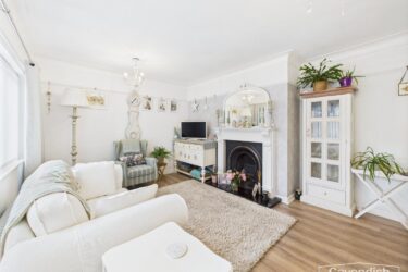 Wats Dyke Avenue, Mynydd Isa, Mold