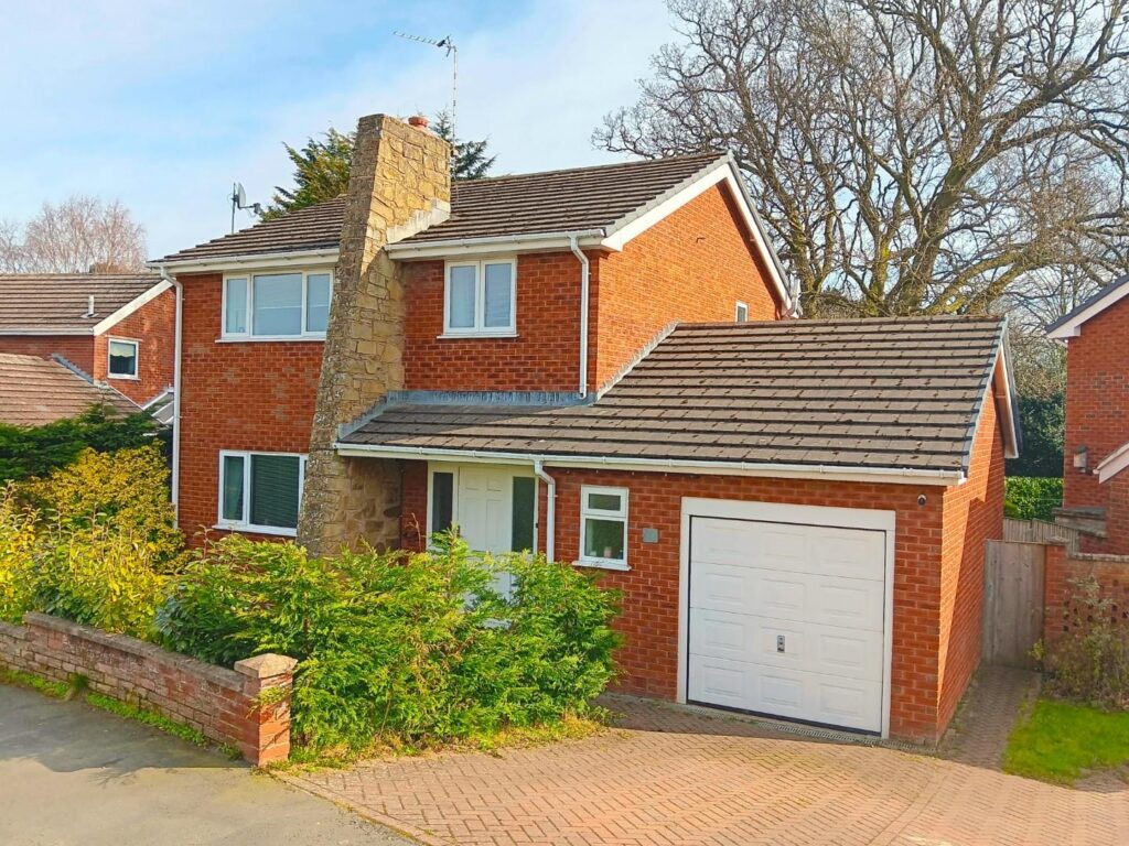 Greenside, Mold, Offers In Excess Of 330000, House - Detached 3 Bedrooms, 3 bedrooms, 1 receptions