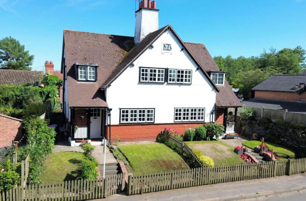 The Village, Great Barrow, Chester, Price 320000, House - Semi-Detached 2 Bedrooms, 2 bedrooms, 2 receptions