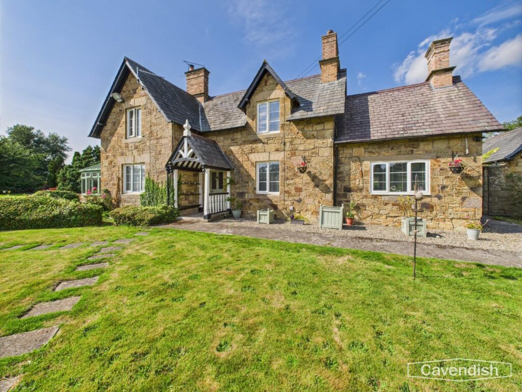 Mold Road, Northop, Price 635000, House - Detached 3 Bedrooms, 3 bedrooms, 3 receptions