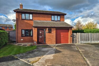 Bro Clywedog, Rhewl, Ruthin