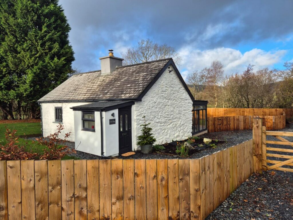 Cefn Ddwysarn, Bala, Price 280000, Cottage - Detached 1 Bedrooms, 1 bedrooms, 2 receptions