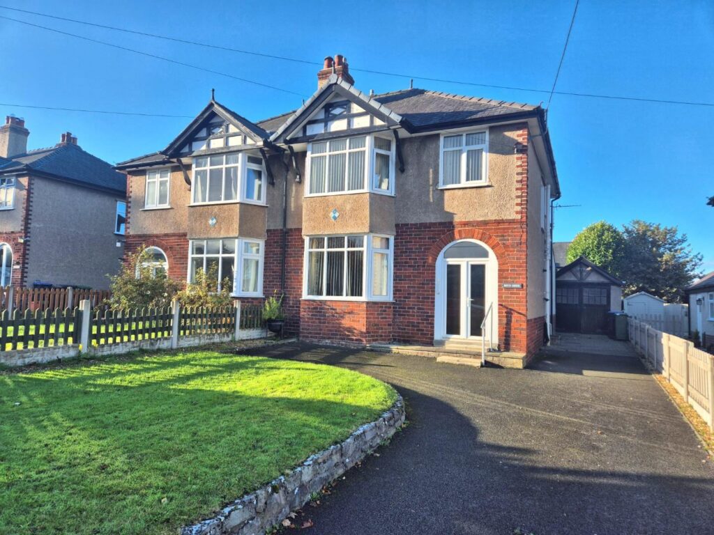 Wern Uchaf, Ruthin, Price 330000, House - Semi-Detached 3 Bedrooms, 3 bedrooms, 2 receptions