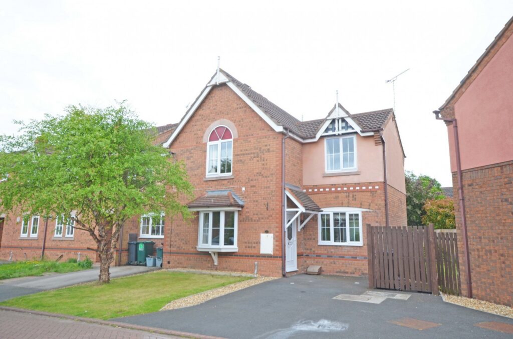 Benton Drive, Chester,  1400,  3 Bedrooms, 3 bedrooms, 1 receptions