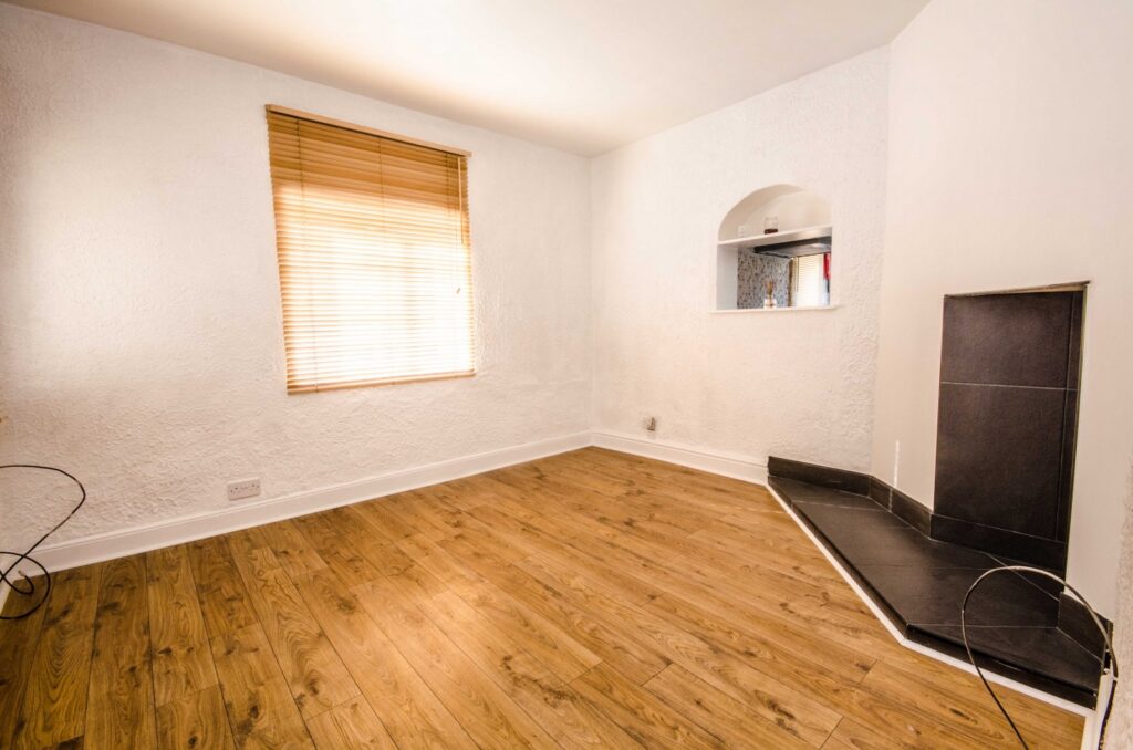 Glyn Abbott Lodge, Holywell, 850, 2 Bedrooms, 2 bedrooms, 1 receptions