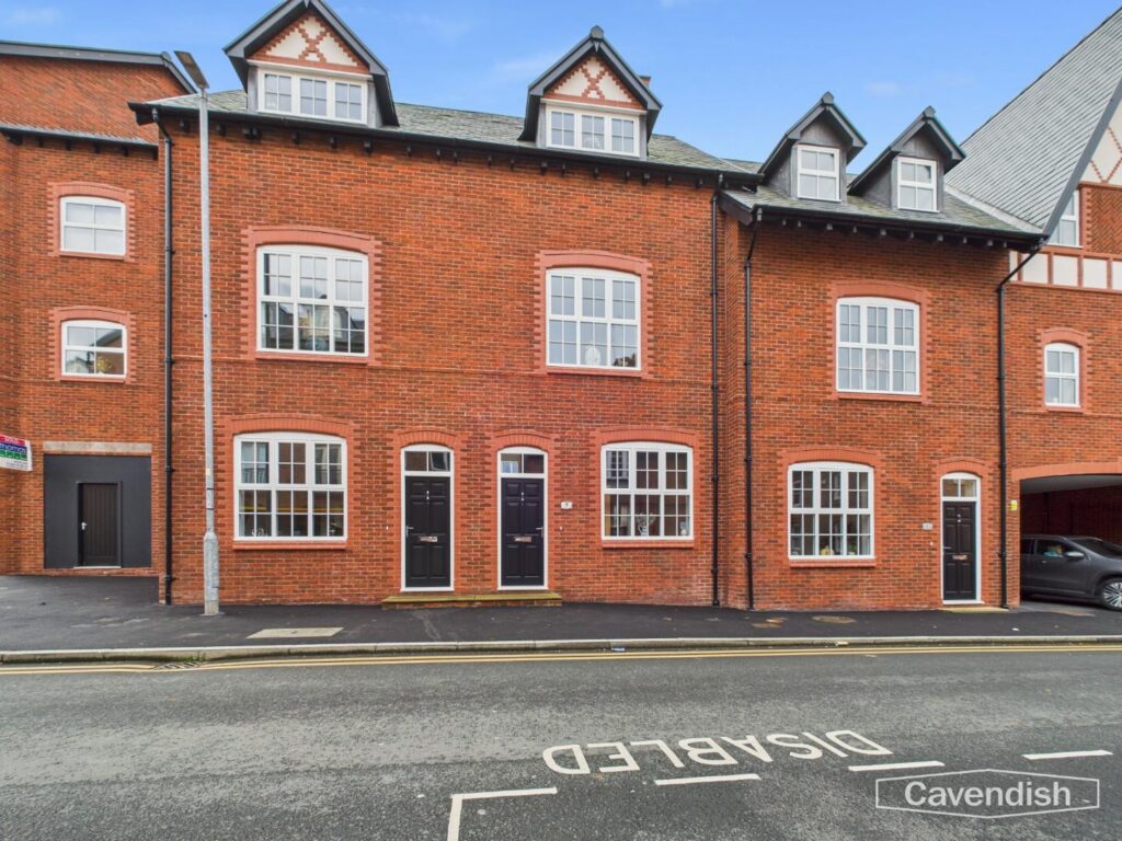 Commonhall Street, Chester, Price 425000, House - Townhouse 3 Bedrooms, 3 bedrooms, 1 receptions