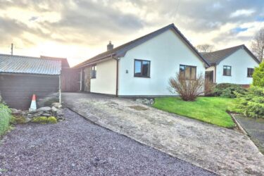 Trem Y Coed, Clawddnewydd, Ruthin