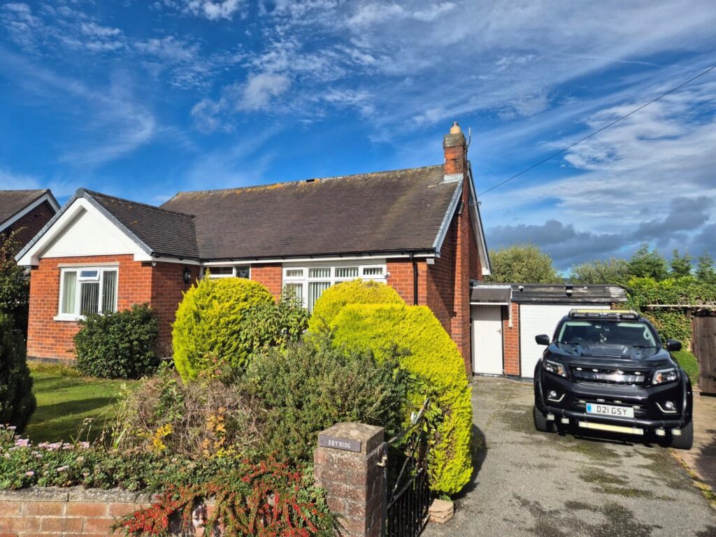 Nant Y Patrick, St. Asaph, Offers Around 265000, Bungalow - Detached 2 Bedrooms, 2 bedrooms, 1 receptions