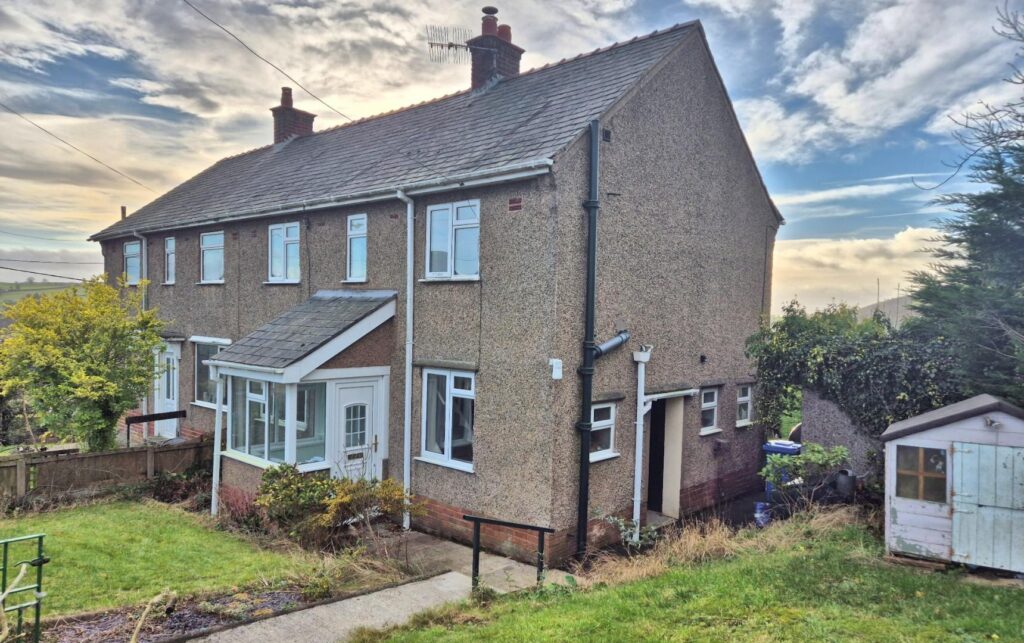 Maes Annedd, Derwen, Corwen, Price 196500, House - Semi-Detached 3 Bedrooms, 3 bedrooms, 2 receptions