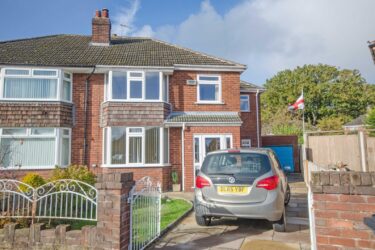 11 Ullswater Crescent, Newton, Chester