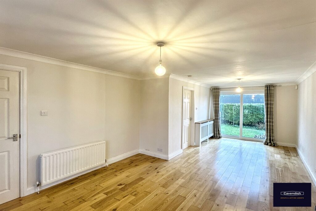 Maes Ial, Mold,  1200,  3 Bedrooms, 3 bedrooms, 1 receptions