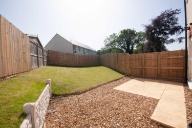 1 Clos Y Goron, Lixwm