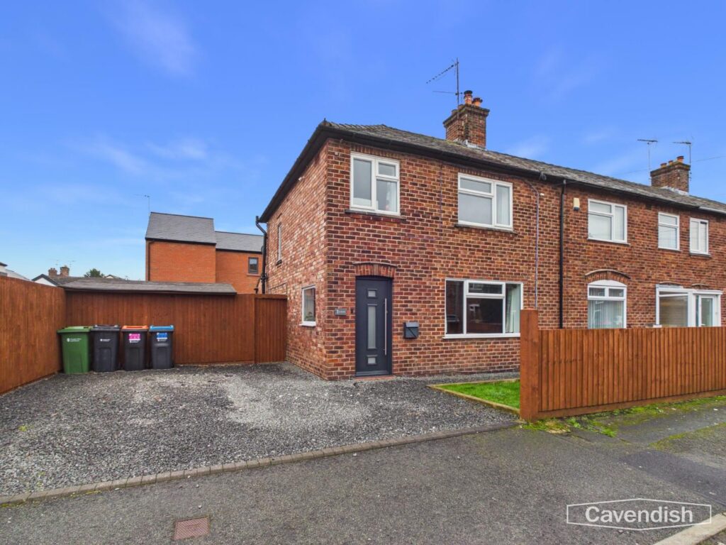 Neville Drive, Great Boughton, Chester, Offers Around 280000, House - End Terrace 3 Bedrooms, 3 bedrooms, 2 receptions